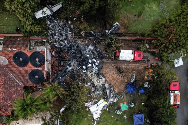 Brazil plane crashed minute after pilots sensed trouble, black box indicates, according to TV Globo report